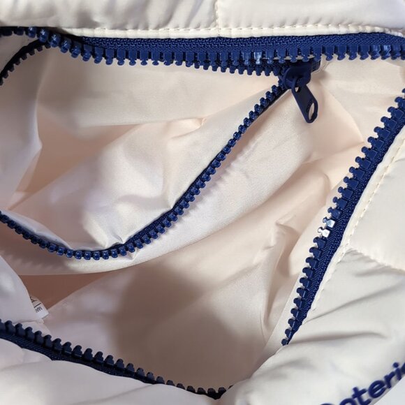 Coterie THE POUCH Wristlet Diaper Bottle Bag Exclusive To Newborn Gift Set 12x8" - Picture 5 of 6